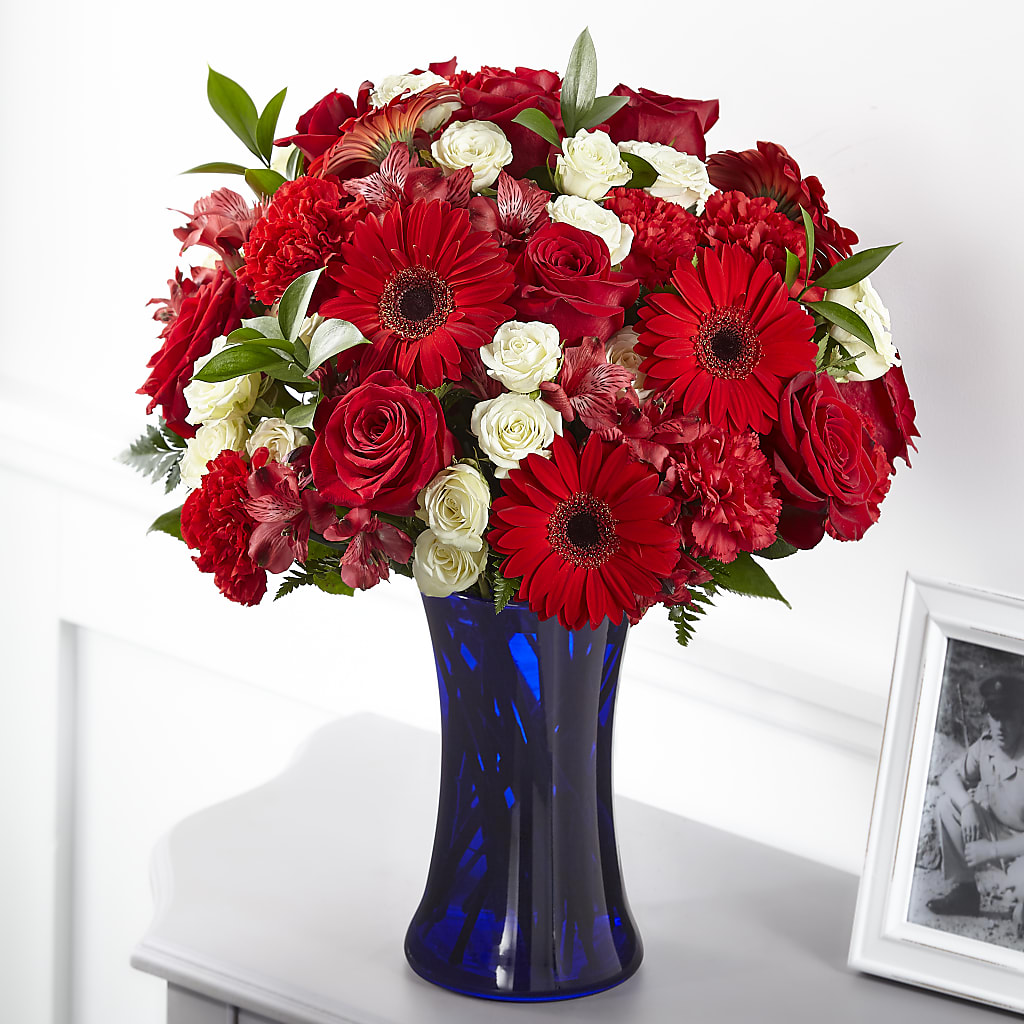 Hearts Embrace Bouquet – MAY'S FLORAL, Nevada MO