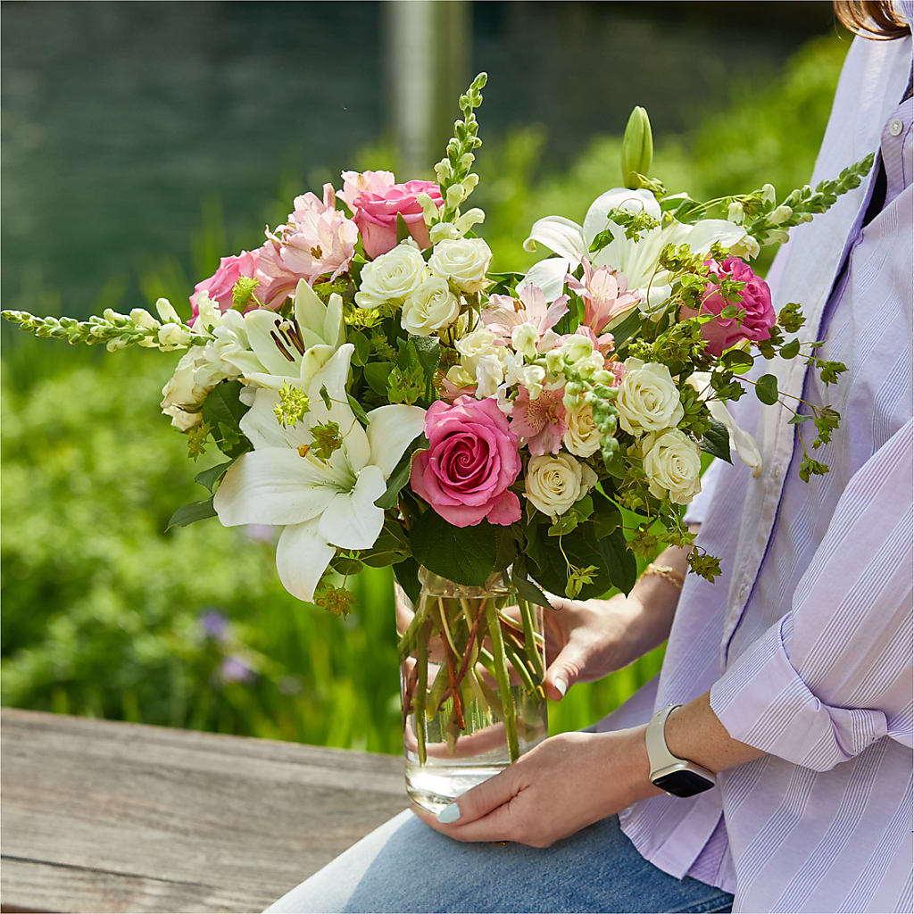 Fondly Bouquet – MAY'S FLORAL, Nevada MO